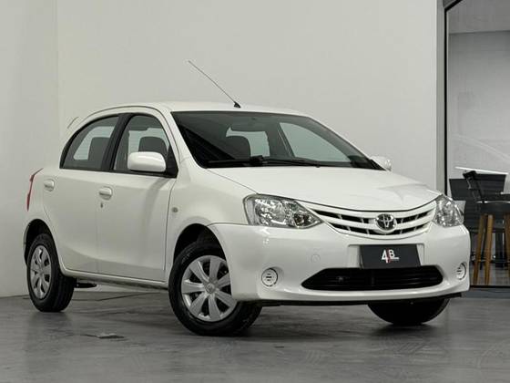 TOYOTA ETIOS 1.3 XS 16V FLEX 4P MANUAL TOYOTA ETIOS 1.3 XS 16V FLEX 4P MANUAL